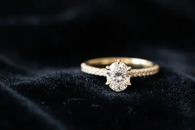 A diamond engagement ring